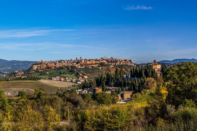 Orvieto and Civita Di Bagnoregio Tour From Rome - Product Code and Pricing