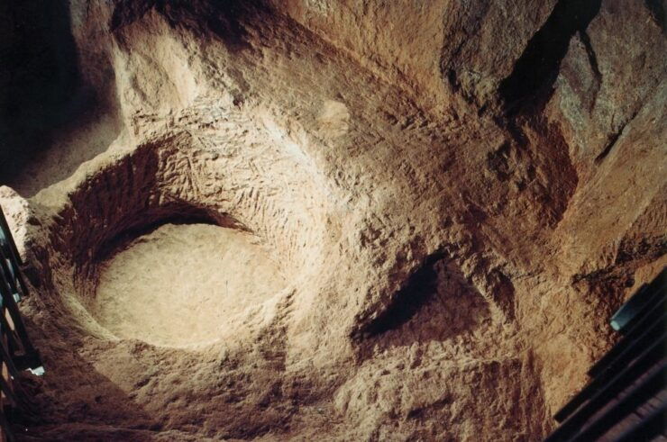 Orvieto: Pozzo Della Cava Entry Ticket - Explore the Underground Caves