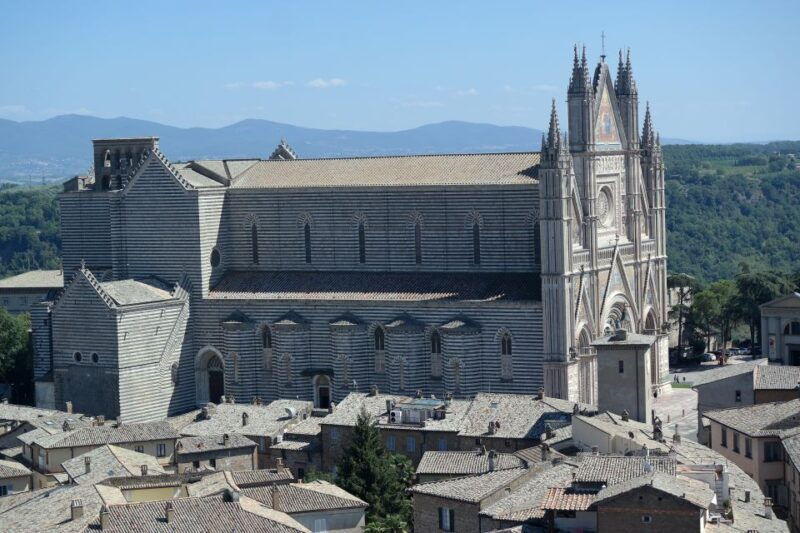 Orvieto Walking Tour Including Duomo Tickets - Good To Know