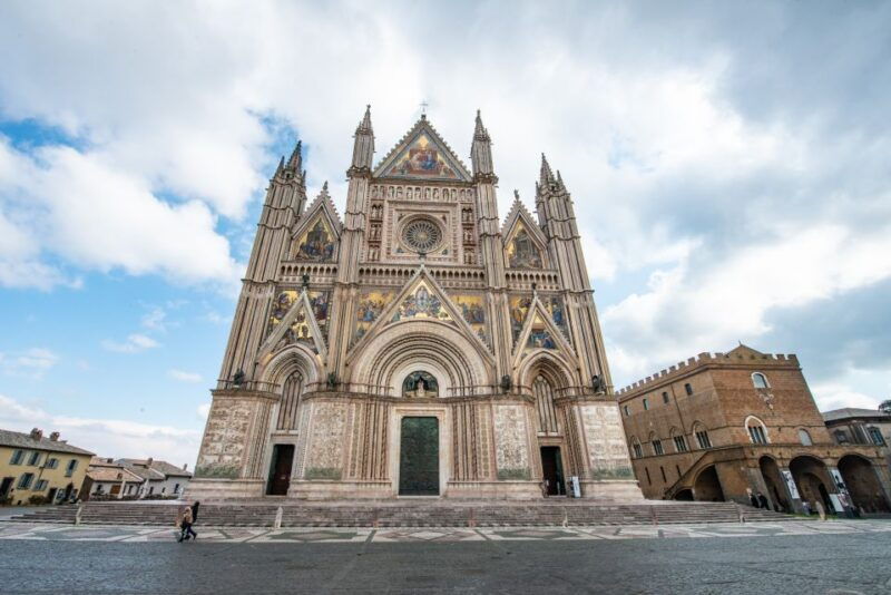 Orvieto Walking Tour Including Duomo Tickets - Highlights of the Duomo Di Orvieto