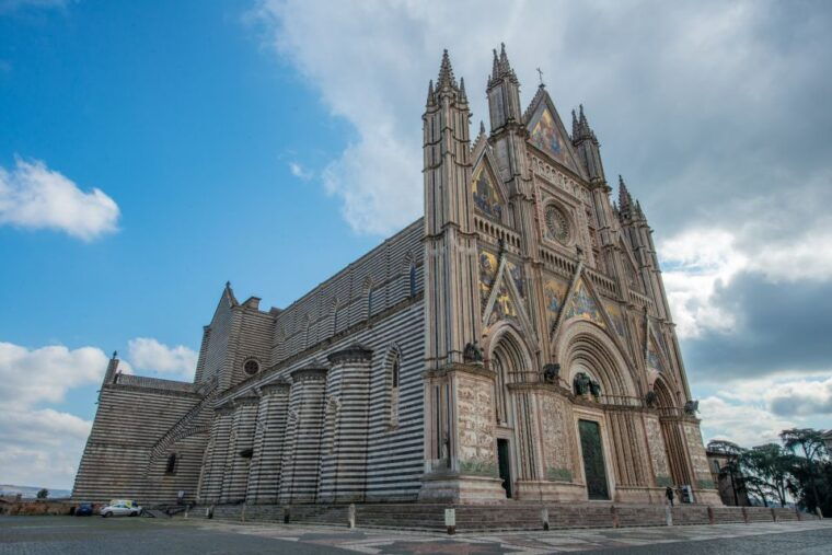 Orvieto Walking Tour Including Duomo Tickets - Climbing the Torre Del Moro for Breathtaking Views