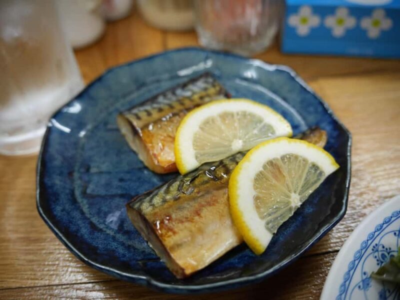 Osaka: 2-Hour Local Street Food Tour with a Guide - The Food: A Tapestry of Osaka Flavors