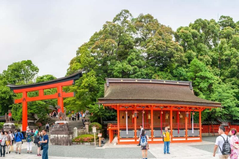 Osaka: Arashiyama Train, Fushimi Inari & Katsuo-ji Day Tour - Who Should Consider This Tour?  