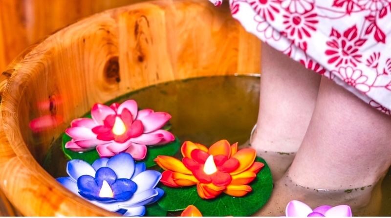 Osaka: Aroma Massage with Bamboo stick at the Temple - Booking and arrival pointers