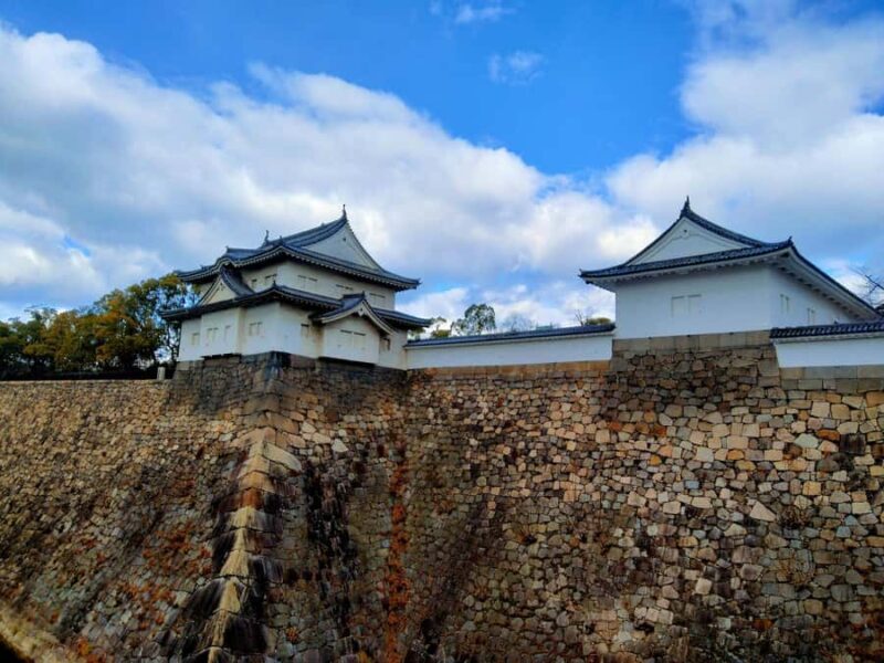 Osaka Castle Hidden Gem Walk Tour + Multilingual Audio Guide - A Closer Look at the Osaka Castle Hidden Gem Walk Tour