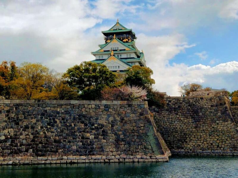 Osaka Castle Hidden Gem Walk Tour + Multilingual Audio Guide - Who Should Consider This Experience?