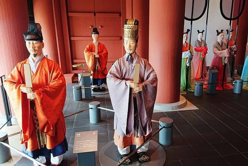 Osaka: Castle, Museum, and Cup Noodle Walking Tour - Authenticity and Fun: The Real Highlights