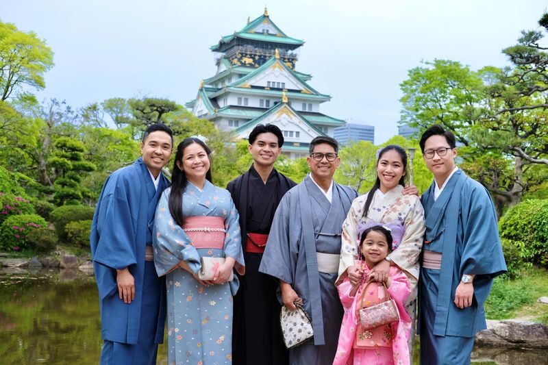 Osaka Castle Photo Shoot Experience - Who should book this session?