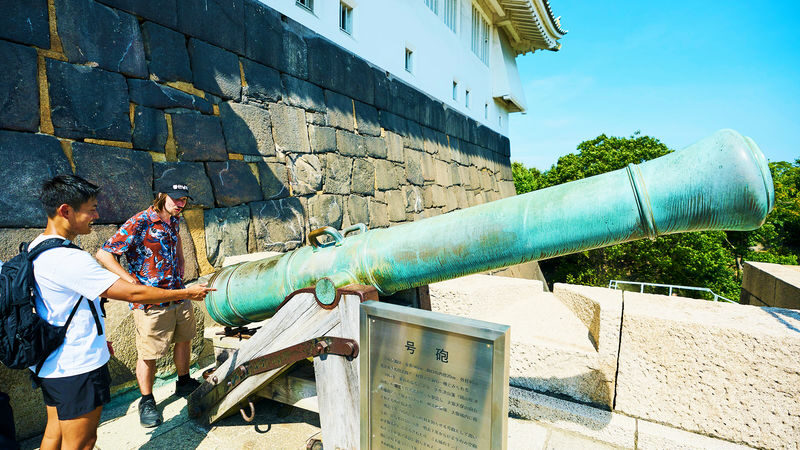 Osaka: Castle Tower Admission / Guided Walking Tour - Price and practical value