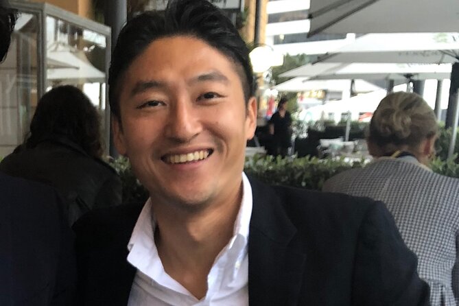 Osaka City Highlights Tour! - Dotonbori District: Vibrant Food and Entertainment Hub