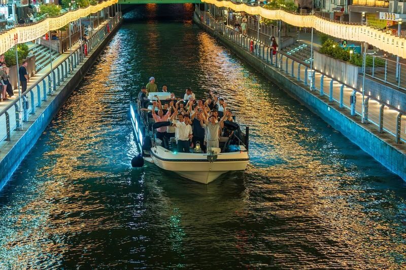 Osaka Dotonbori Naniwa Sightseeing Boat - What the 30-minute trip actually includes