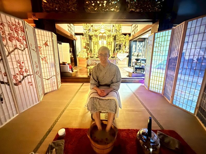 Osaka: Japanese Reiki Healing & Aroma Massage at the Temple - Key things to know before you book