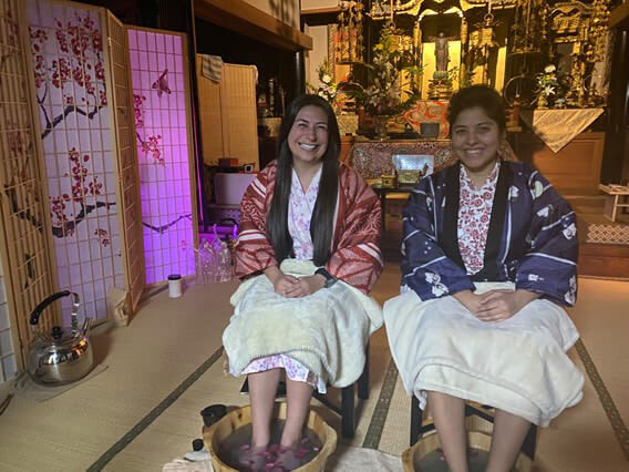 Osaka: Japanese Reiki Healing & Aroma Massage at the Temple - Reiki and oil massage, without the heavy pressure
