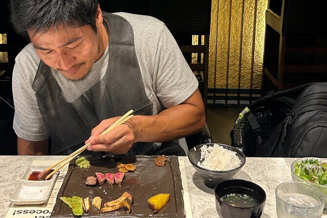 Osaka Kobe Beef Teppanyaki Experience with Guide - FAQs