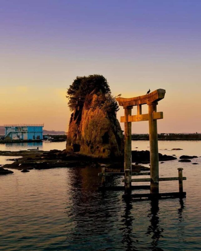 Osaka/Kyoto: Mt. Koya & Nachi Falls UNESCO Private Day Tour - Practicalities and Tips