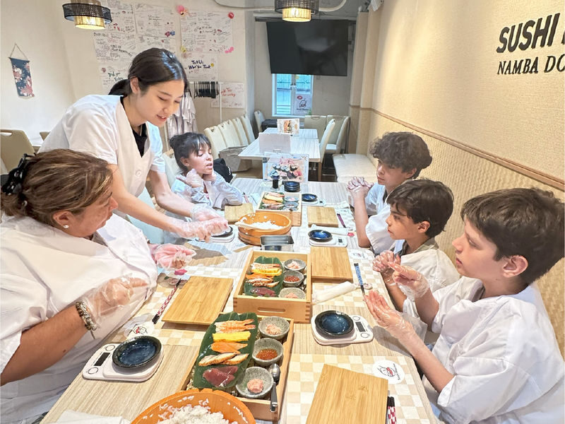 Osaka: Lets be a Sushi Master in Namba! Same-day bookings welcome! - Friendly English instruction makes the difference