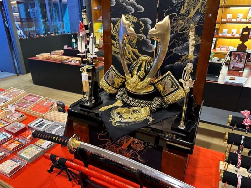 Osaka: Maki-e lacquer Painting and Matcha Experience - Who Will Love This Experience?