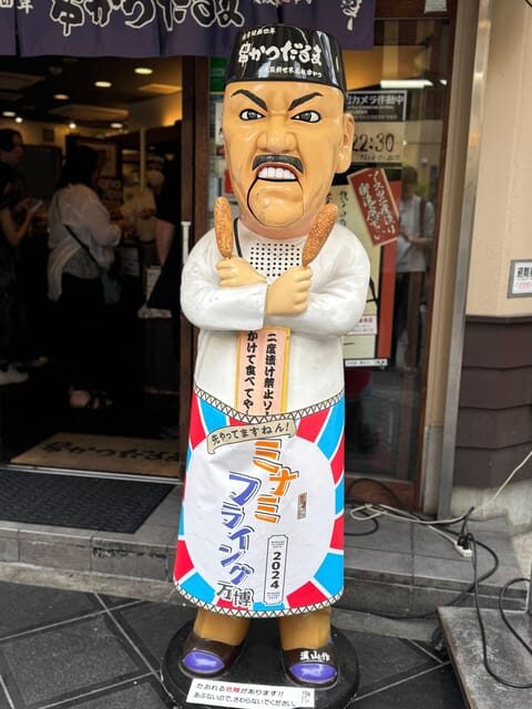 Osaka: Must-See Spots & Hidden Gems 3-Hour Walking Tour - Nostalgic Vibes in Shinsekai and Tsutenkaku  