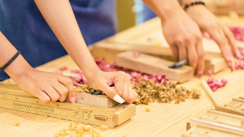 Osaka Namba Chopstick Making Workshop - Start at Namba Station, then find the seventh floor