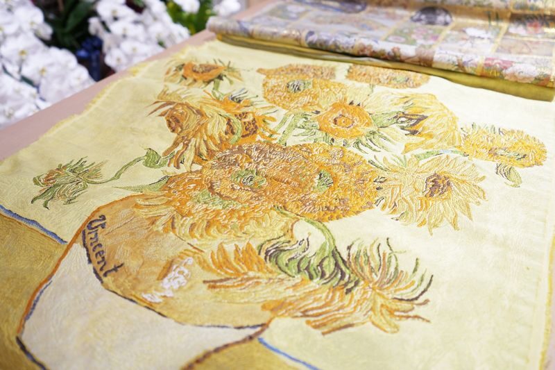 Osaka：Nishijin Museum Tea ceremony & Kimono Experience - Take your time with the woven details