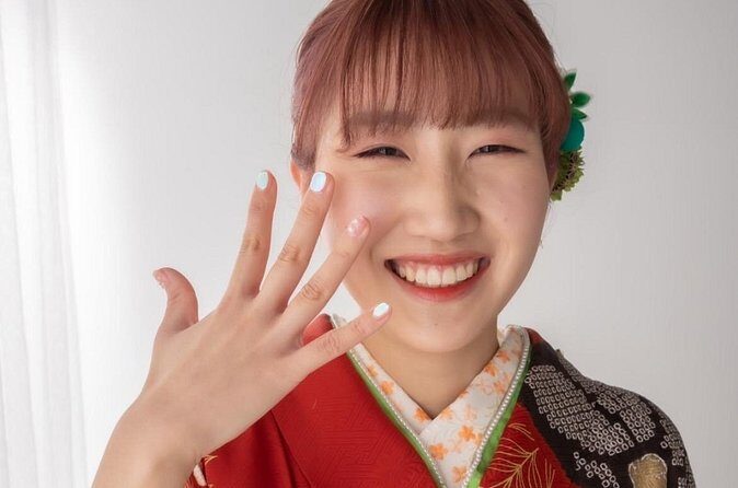 Osaka Private Tea Class with Picture Taking - The Cherry Blossom Photoshoot