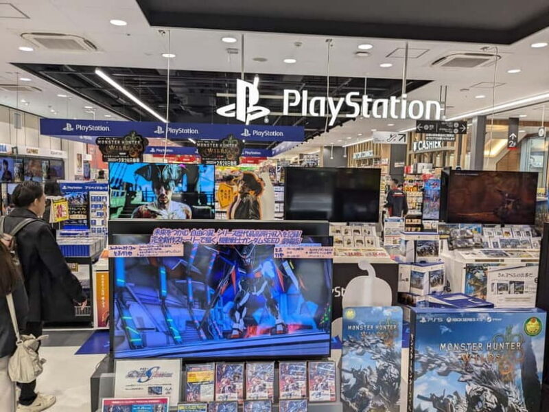 Osaka: Retro & Modern Gaming Adventure in Nipponbashi - Exploring Nipponbashi’s Gaming World