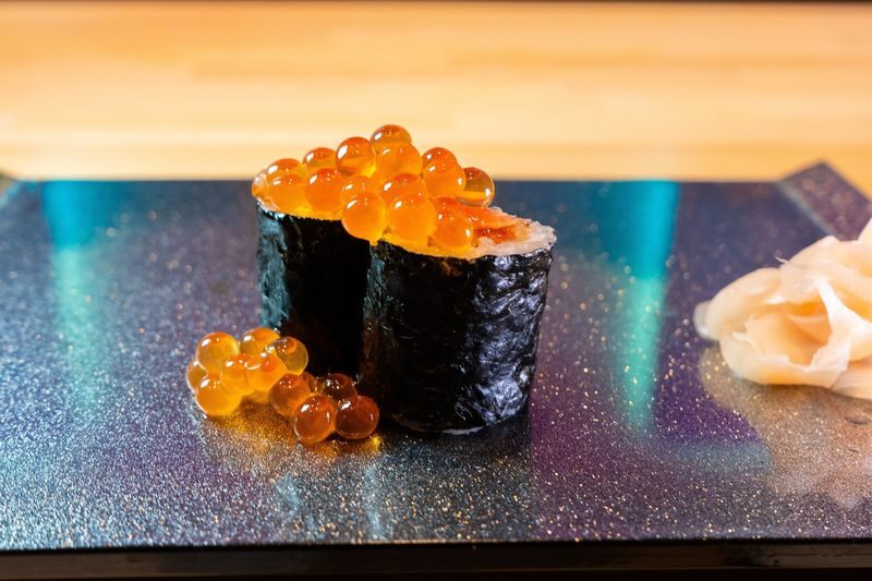 Osaka Shinsaibashi: SHIN NIPPON Carefully Selected Sushi Set Menu - What the included drink adds