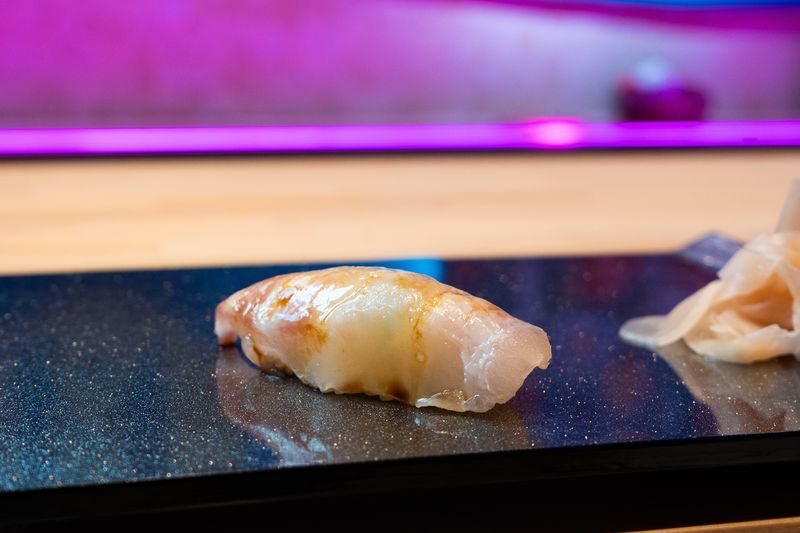 Osaka Shinsaibashi: SHIN NIPPON Carefully Selected Sushi Set Menu - Choose your sitting and arrive on time