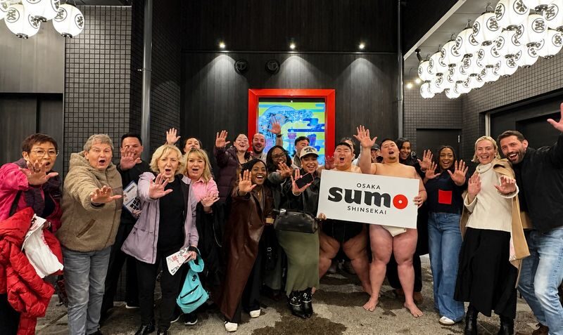 OSAKA Sumo Live Match show Experience with salt-throwing Challenge! - Who will get the most from this show?
