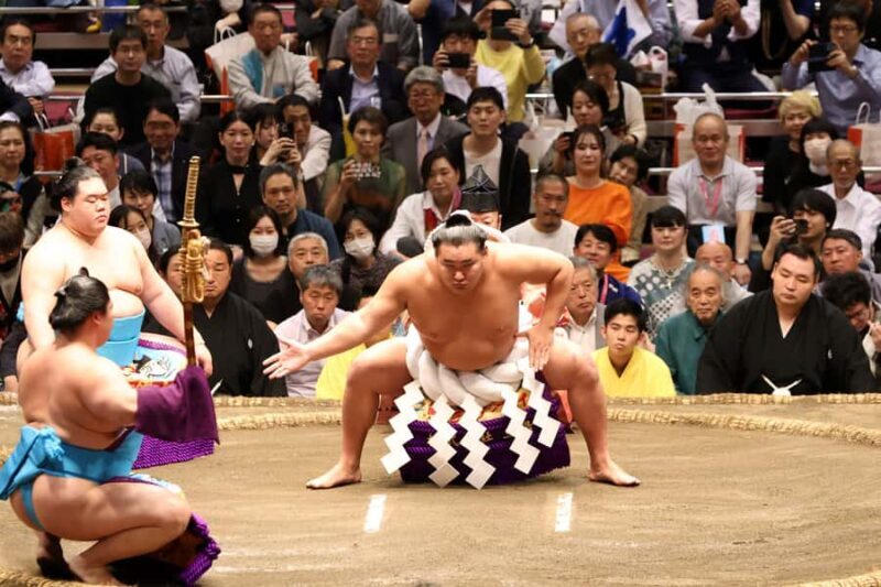 Osaka: Sumo Tournament Tickets with English Guide - A Closer Look at the Experience
