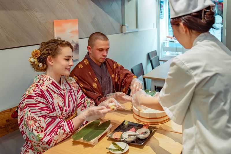 Osaka Sushi Making Class - At a glance: rice, sushi, and a little Osaka culture
