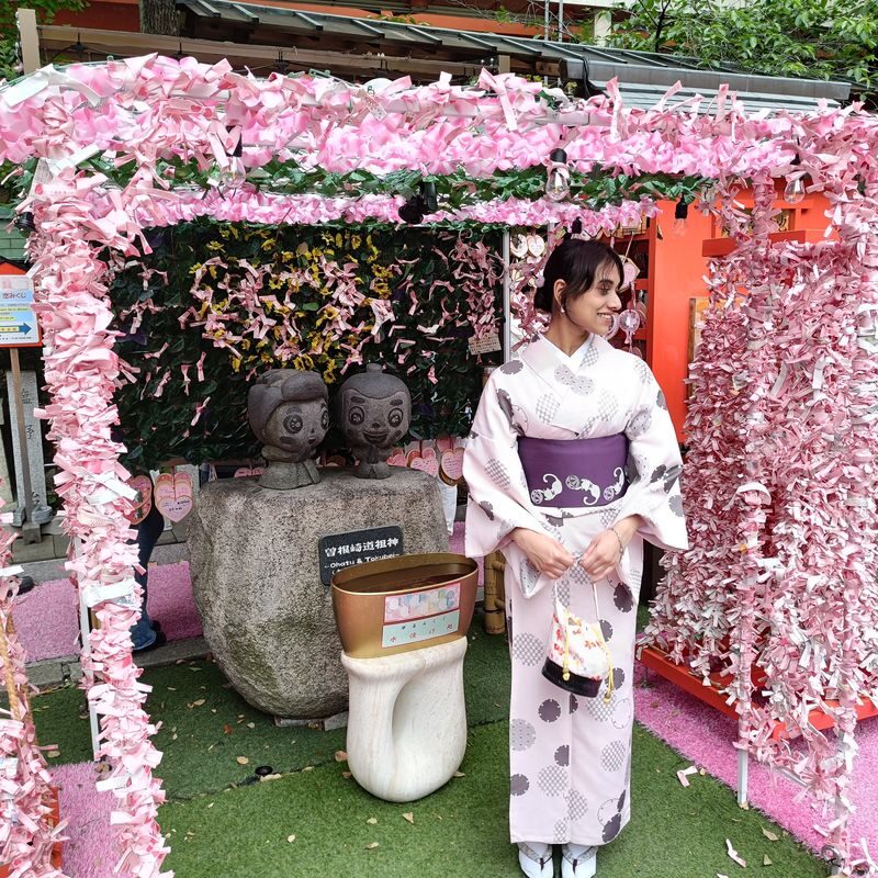Osaka Umeda Kimono & Retro Streets Half-Day Tour - What the Umeda pairing promises