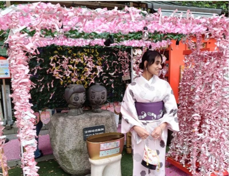 Osaka Umeda Kimono & Retro Streets Half-Day Tour - Reading the $94.59 starting price