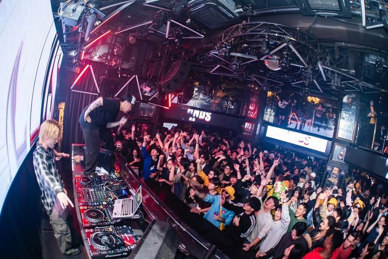 Osaka Umeda: OWL Nightclub Admission Ticket (For Foreign) - A Umeda club night, not a guided tour