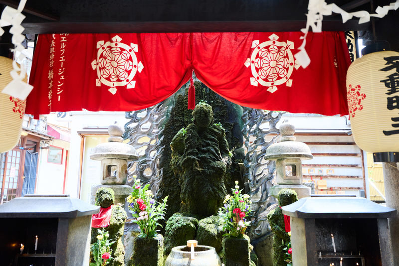 Osaka Walking Tour: Dotonbori, Kuromon Market & Street Food - Two Osaka names, one food-focused walk
