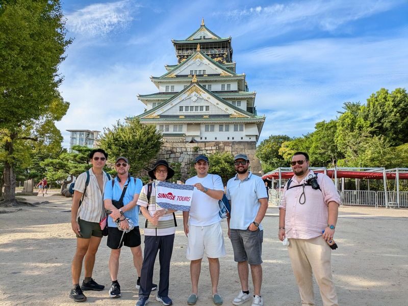 Osaka Walking Tour: Osaka Castle & River Cruise from Osaka or Kyoto - Umeda Sky Building: Osaka from 170 meters up