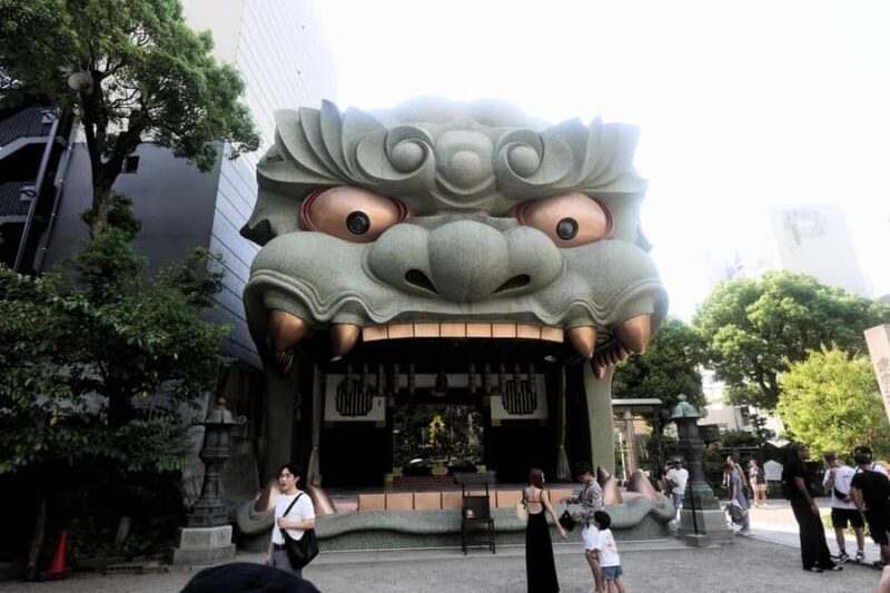 Osaka: Walking Tour with Namba Yasaka Shrine & Dotonbori - Good To Know