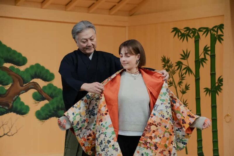 Osaka:Noh experience with a tradition bearer at a Nohtheater - Good To Know