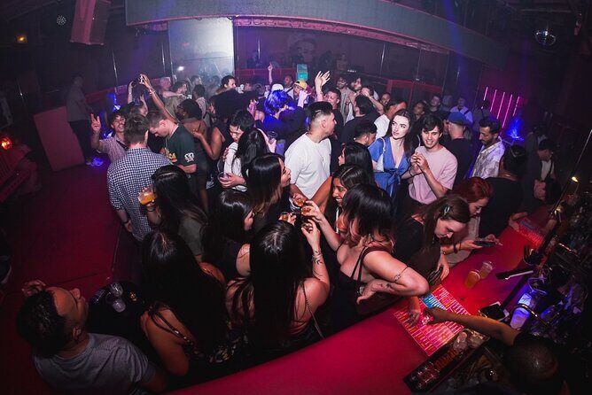 Osakas Iconic All-Pink NightClub: VIP Booth, Champagne & Show - The Show: Japan’s Top Dancers Lighting Up The Stage