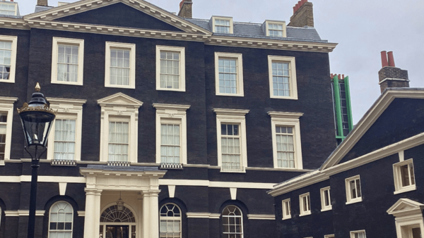 Oscar Wilde's London: A Self-Guided Audio Tour - Notable Locations Visited