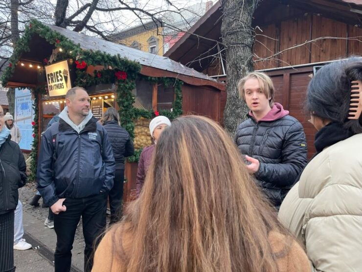 Oslo: City Highlights Christmas Walking Tour - Experience the Holiday Spirit