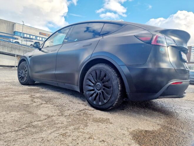 Oslo Gardermoen: Private Transfer Service to Fredrikstad - Modern, Spacious Vehicles