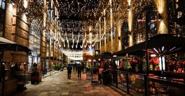 Oslo: Guided Christmas Walking Tour - Good To Know