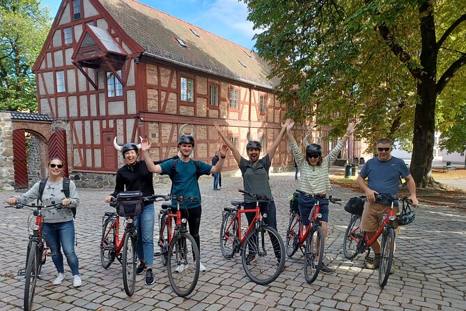 Oslo Highlights Bike Tour - Safety Briefing