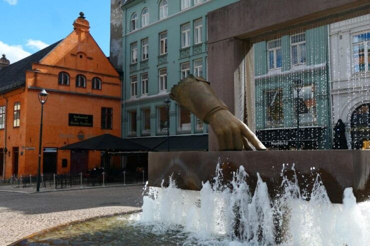 Oslo: In the Heart of Oslo Walking Tour - Oslo Walking Tour Overview