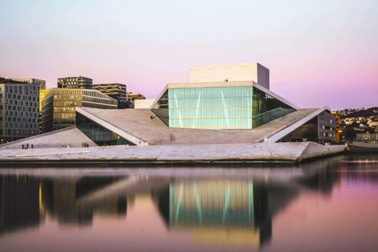 Oslo Private 3h Walking Tour - Experience