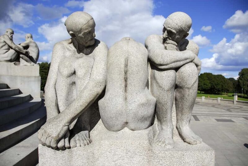 Oslo: Walking Tour with Local Guide and Photos - Who Is This Tour Best For?