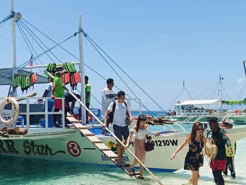 Oslob: Whaleshark Watching, Tumalog Falls & Sumilon Island - Good To Know