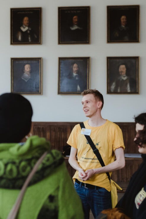 Osnabrück: Town Hall and Old Town Tour (City Tour) - Key Points
