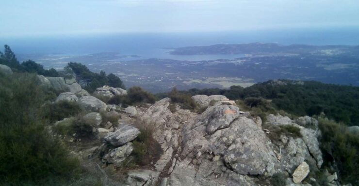OSPEDALE FOREST:Panoramic Summit With Sea and Lakes View - Location and Description